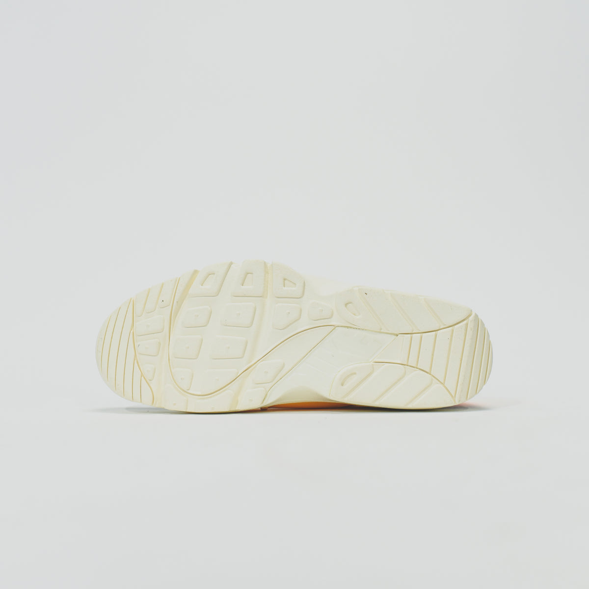 Nike Air Trainer Huarache - White / Team Red / Laser Orange