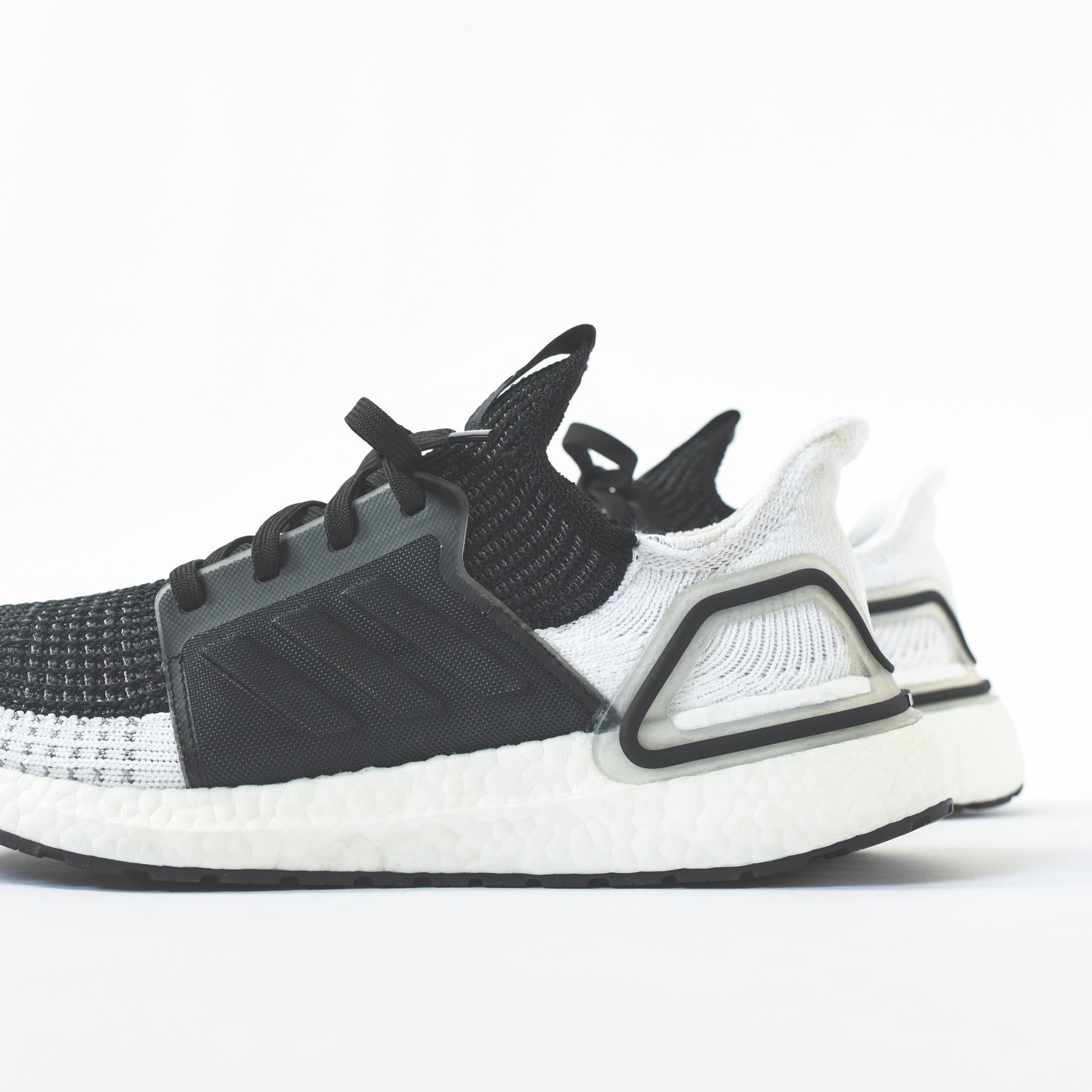 adidas UltraBoost 19 - Core Black / Grey Six / Grey Four