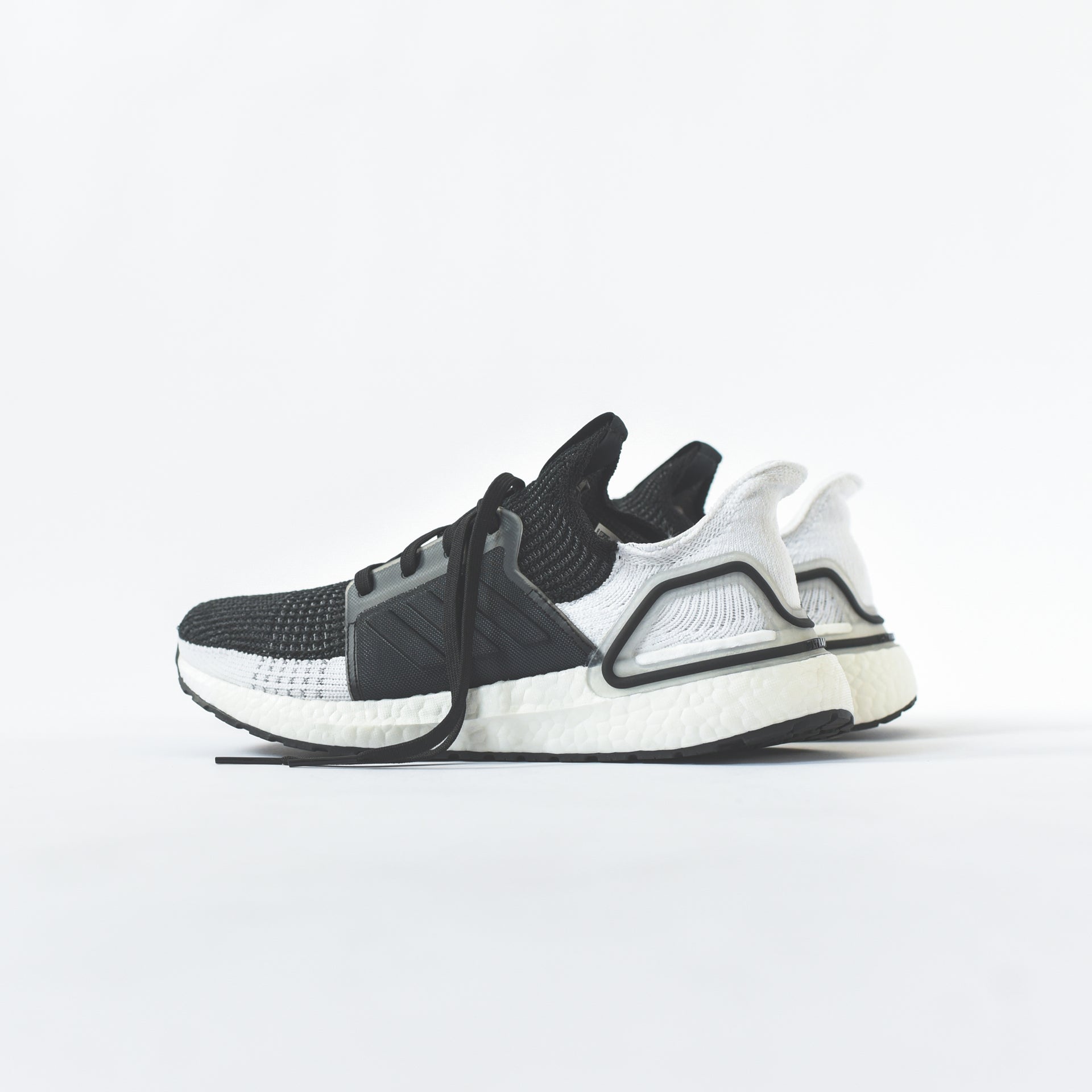 adidas UltraBoost 19 - Core Black / Grey Six / Grey Four