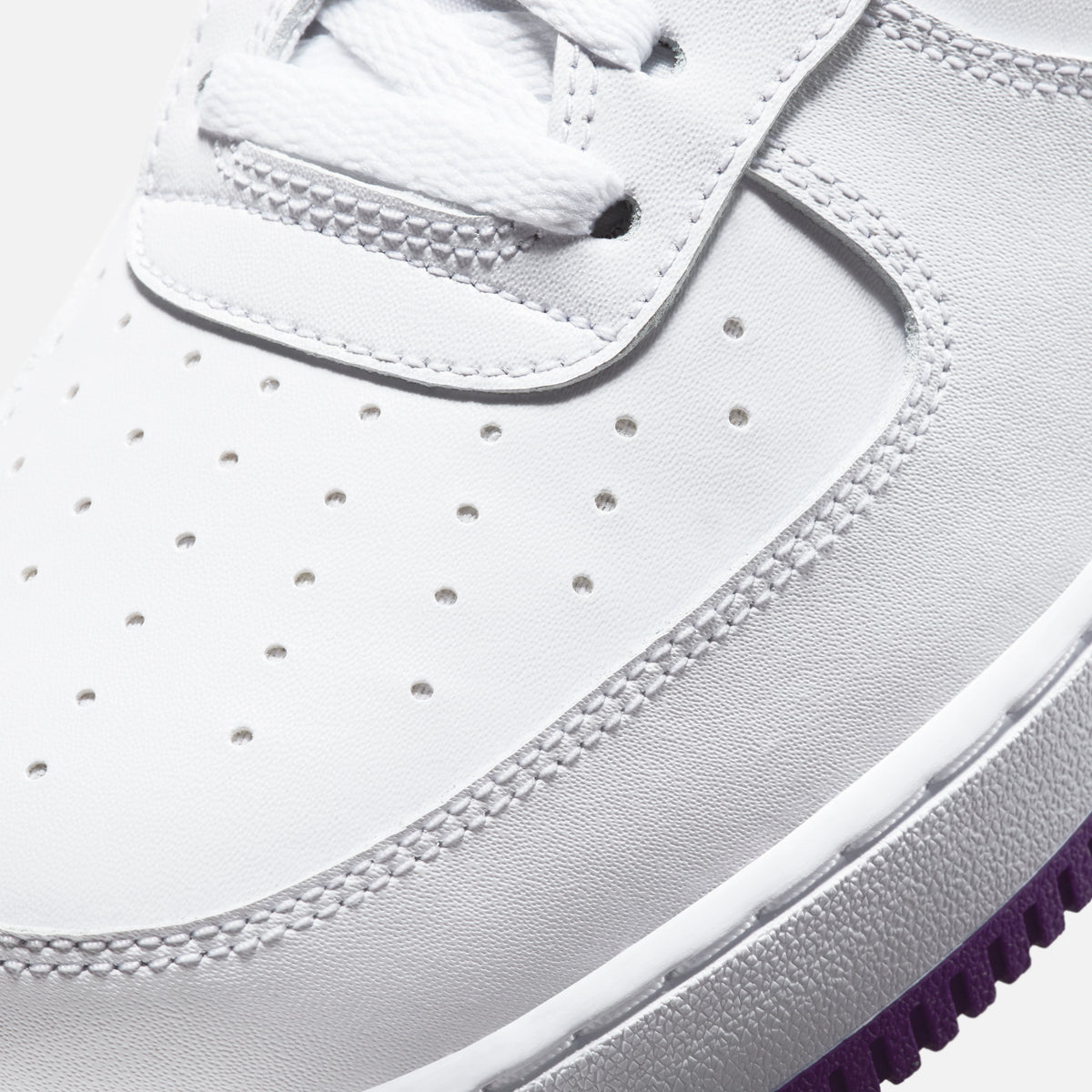 Nike Air Force 1 `07 - White / Voltage Purple