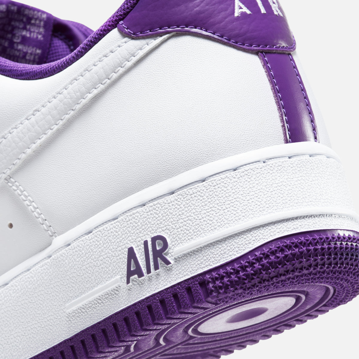 Nike Air Force 1 `07 - White / Voltage Purple