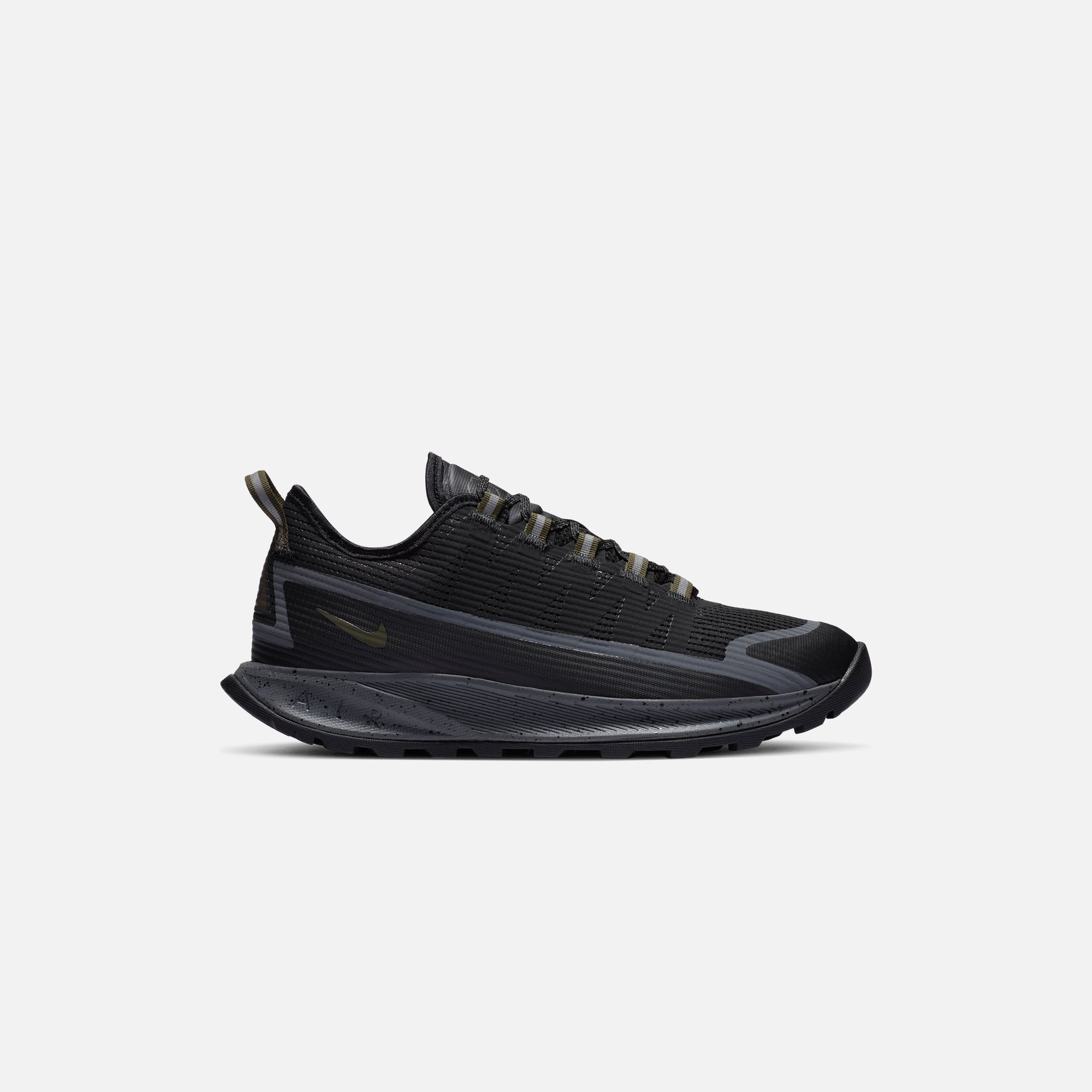 Nike ACG Air Nasu - Black / Cargo Khaki