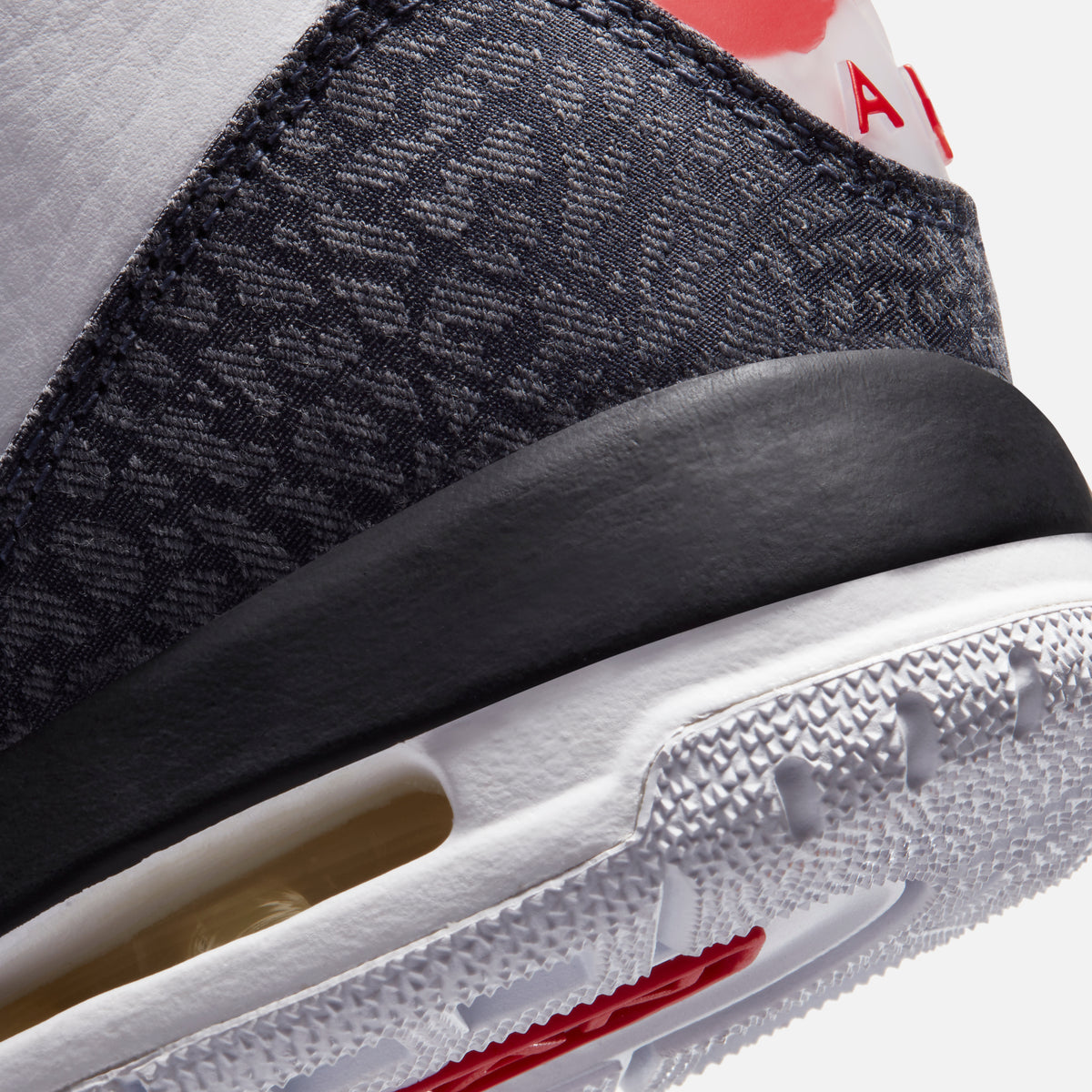 Nike Grade School Air Jordan 3 Retro SE - White / Fire Red / Black
