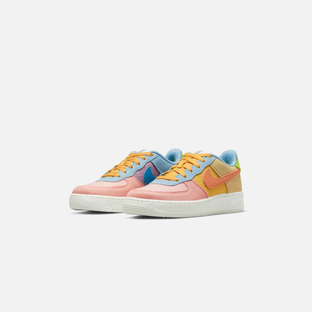 Nike Air Force 1 LV8 - Sanded Gold / Hot Curry / Wheat Grass