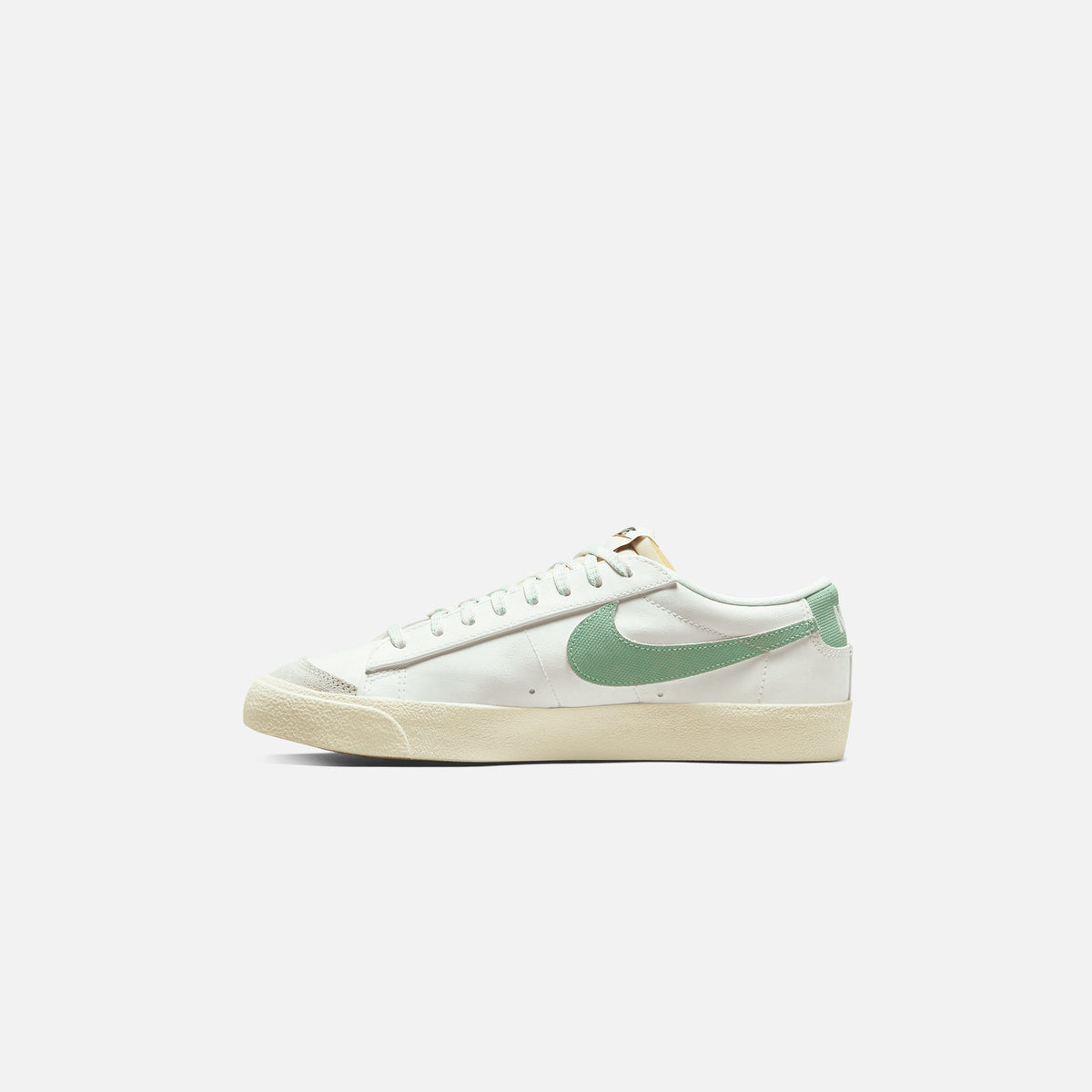 Nike Blazer Low `77 Jumbo - Sail / Alpha Orange / Enamel Green