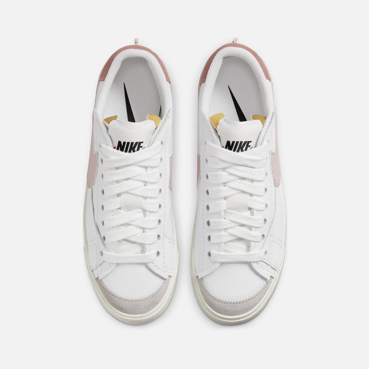 Nike WMNS Blazer Low `77 Jumbo - White / Pink Oxford / Rose Whisper