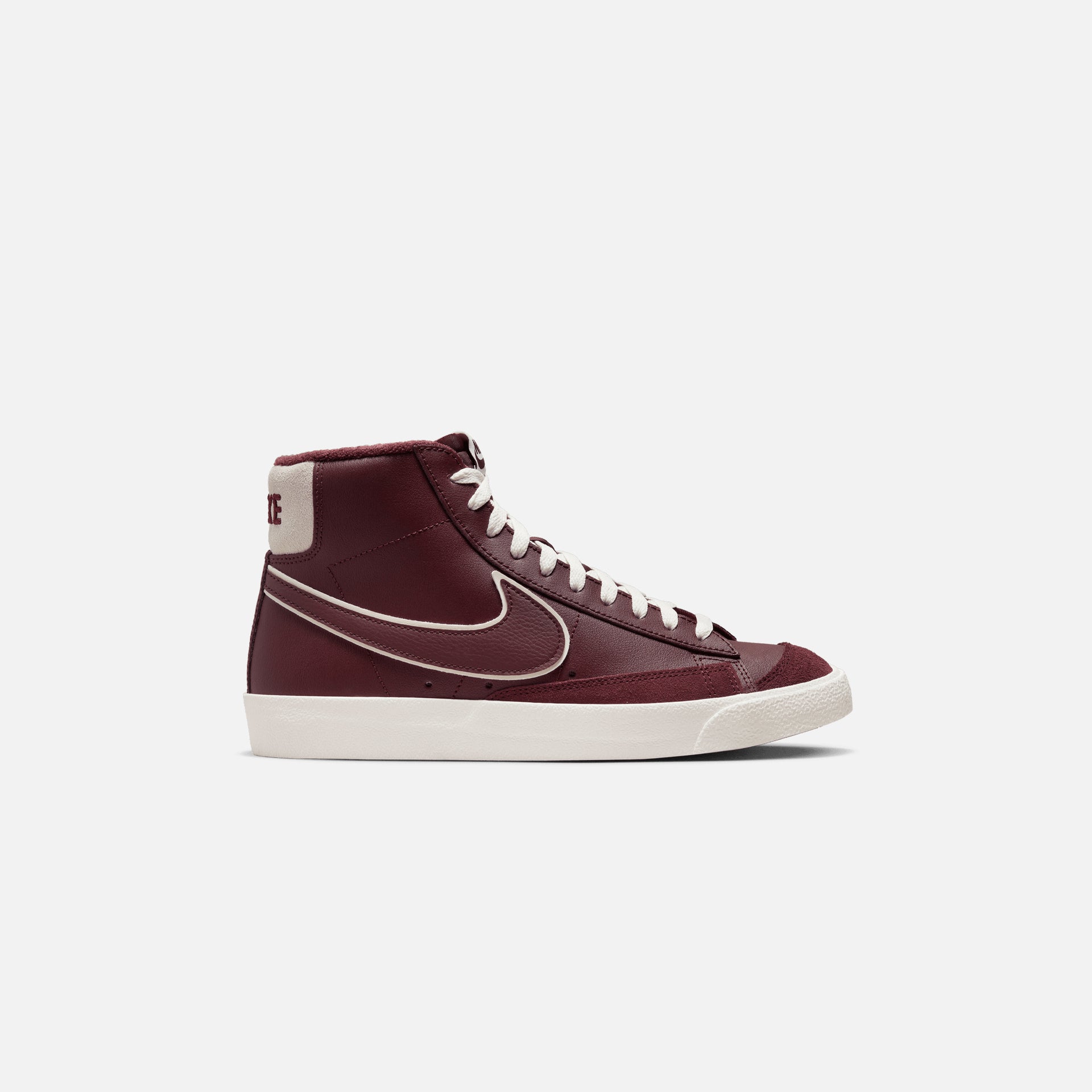 Nike Blazer Mid `77 - Night Maroon / Sail