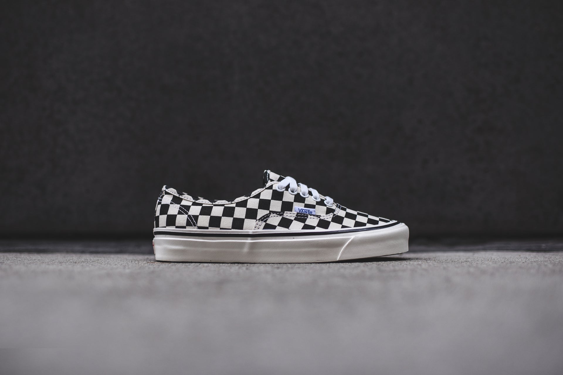 Vans Authentic 44 DX - Black / Checkerboard