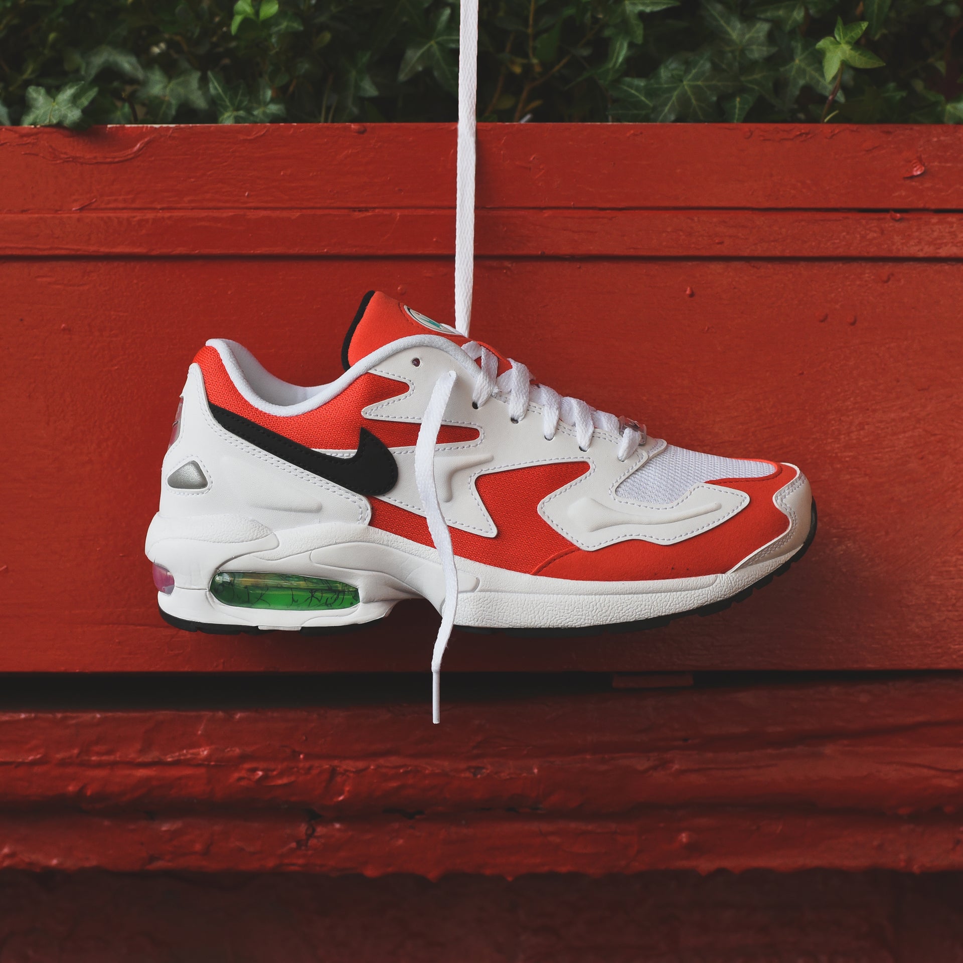 Nike Air Max Light 2 - White / Black / Habanero Red / Cool Grey