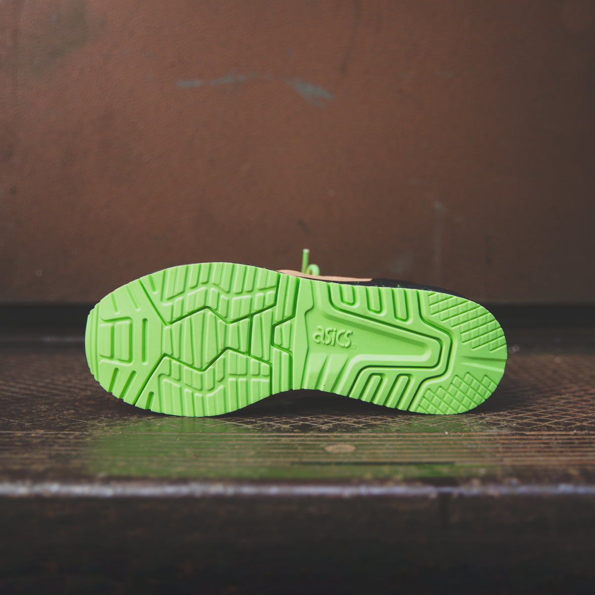 Asics x SneakerFreaker F&F Gel Lyte III - Beige / Green