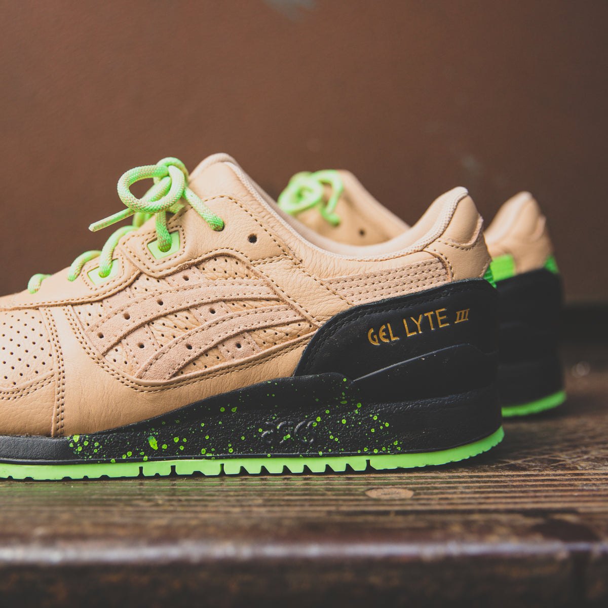 Asics x SneakerFreaker F&F Gel Lyte III - Beige / Green