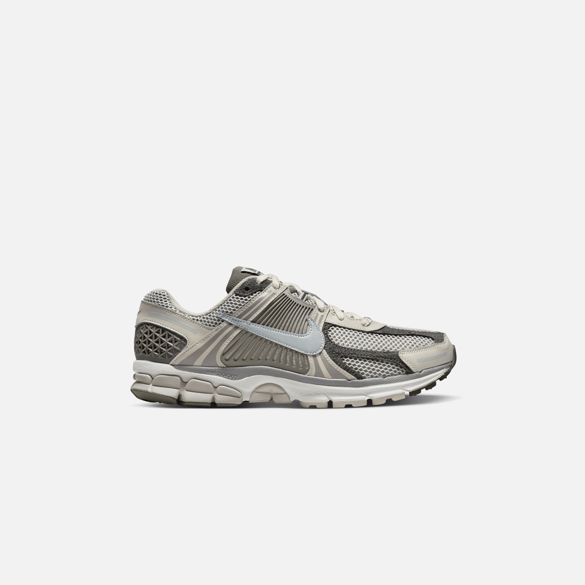 Nike Zoom Vomero 5 PRM - Iron Ore / Metallic Silver / Photon Dust