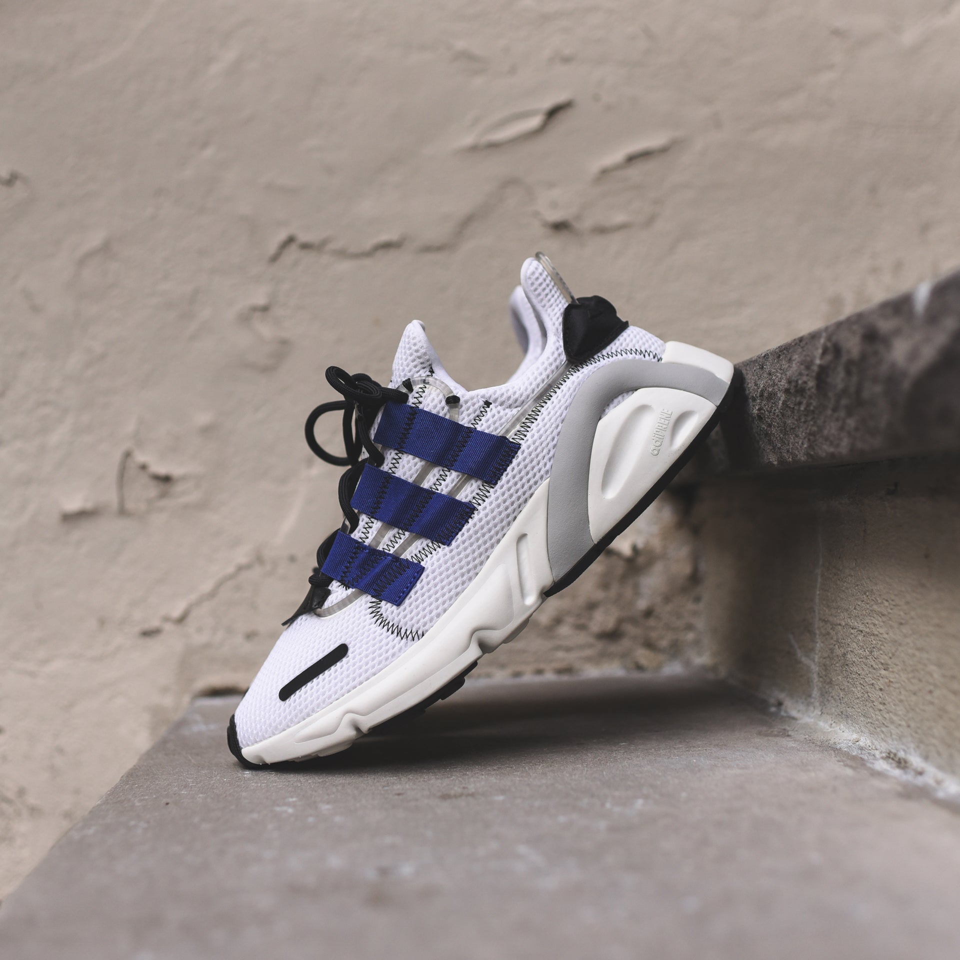 adidas Originals LXCON - White / Act Blue / Black