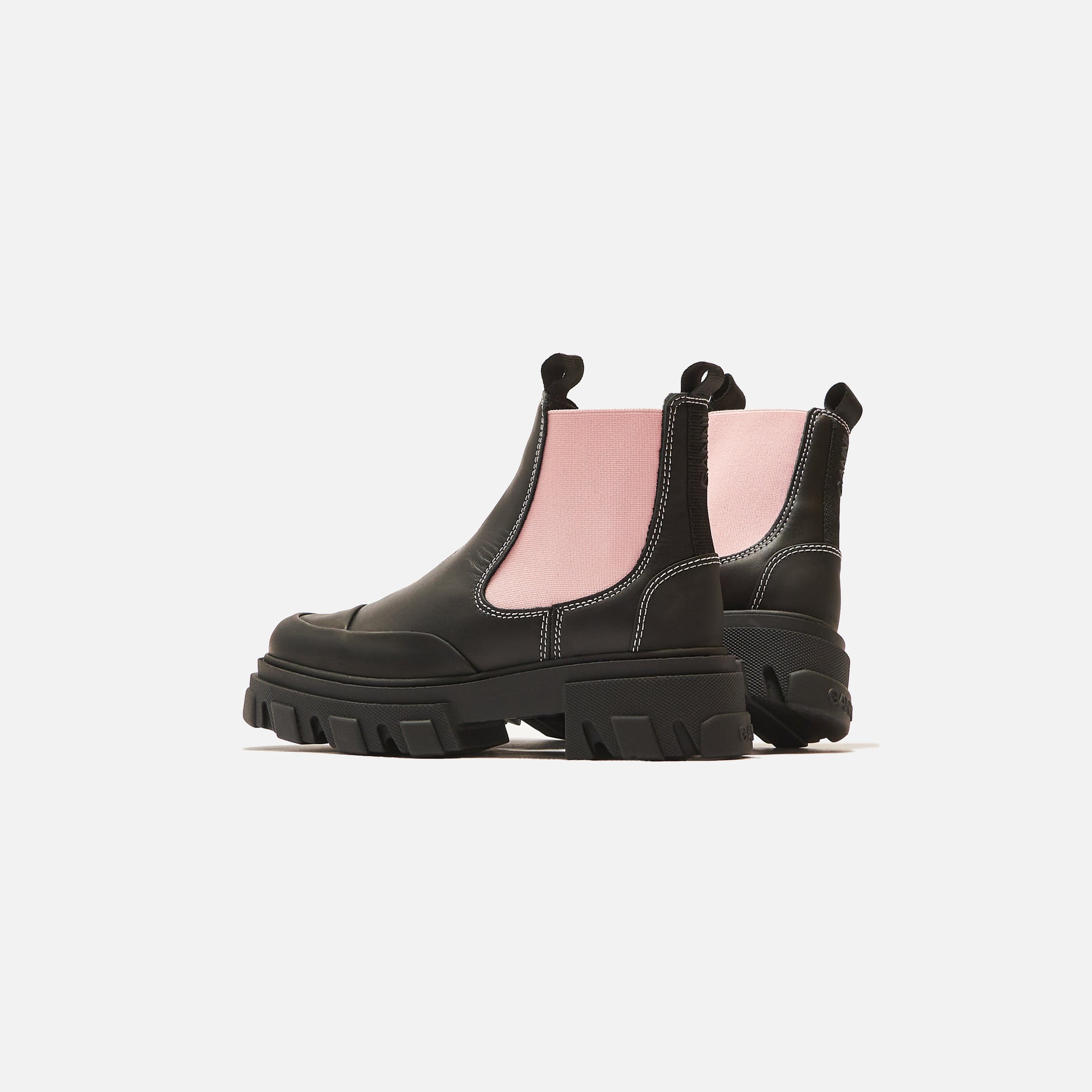 Ganni Low Chelsea Boot - Black / Pink