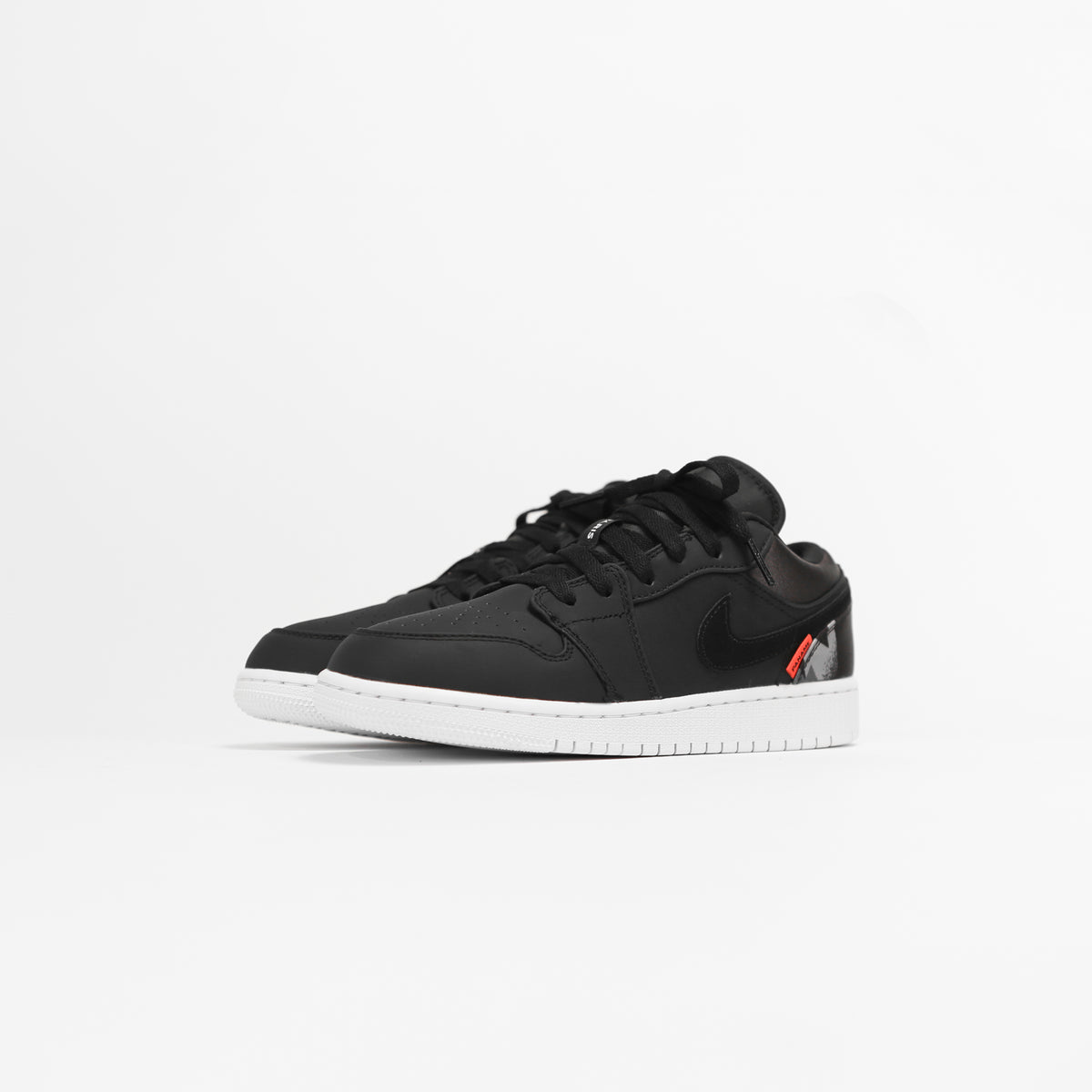 Nike Air Jordan Grade School 1 Paris Saint-Germain - Black / White / Infrared 23