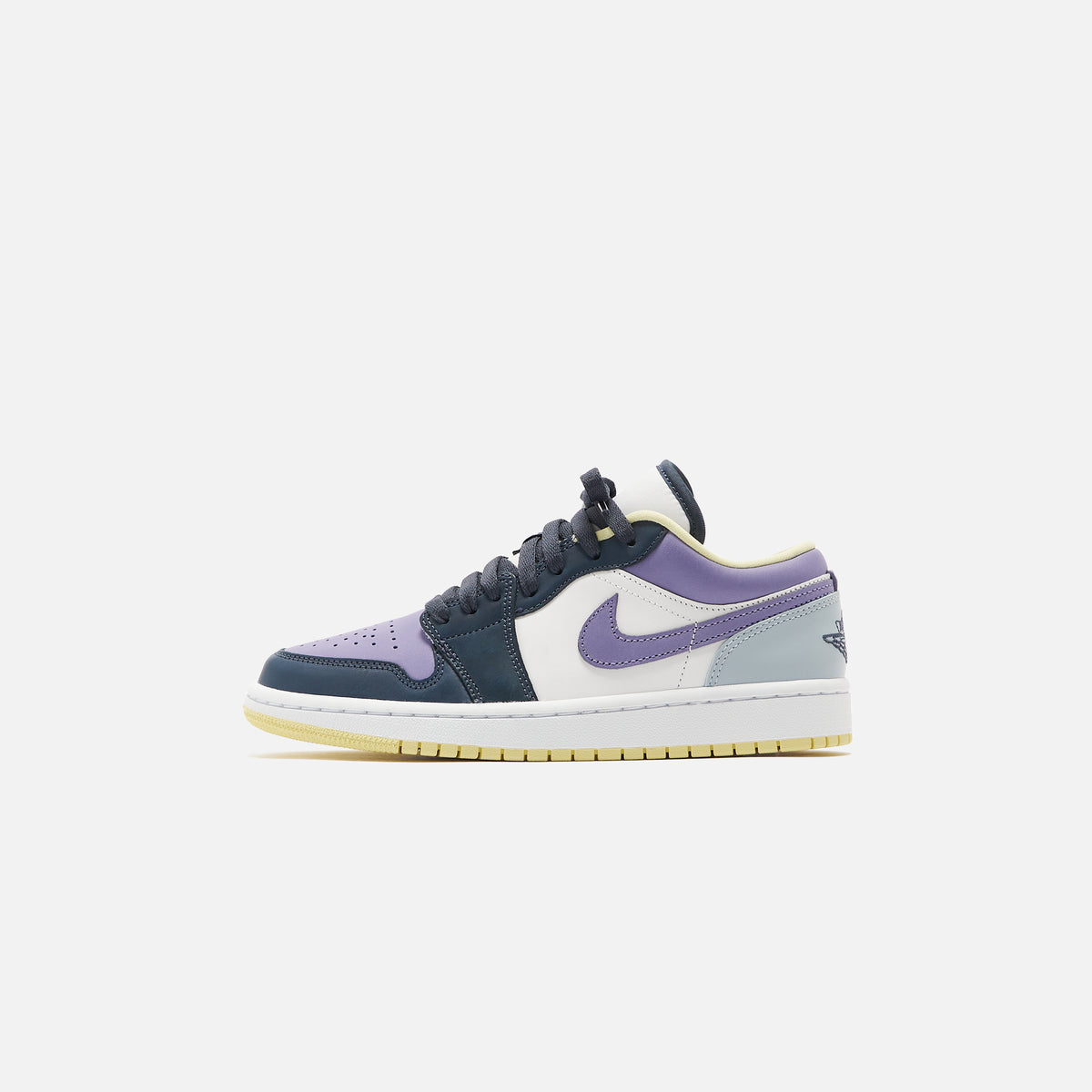 Nike WMNS Air Jordan 1 Low SE - Thunder Blue / White / Healing Orange