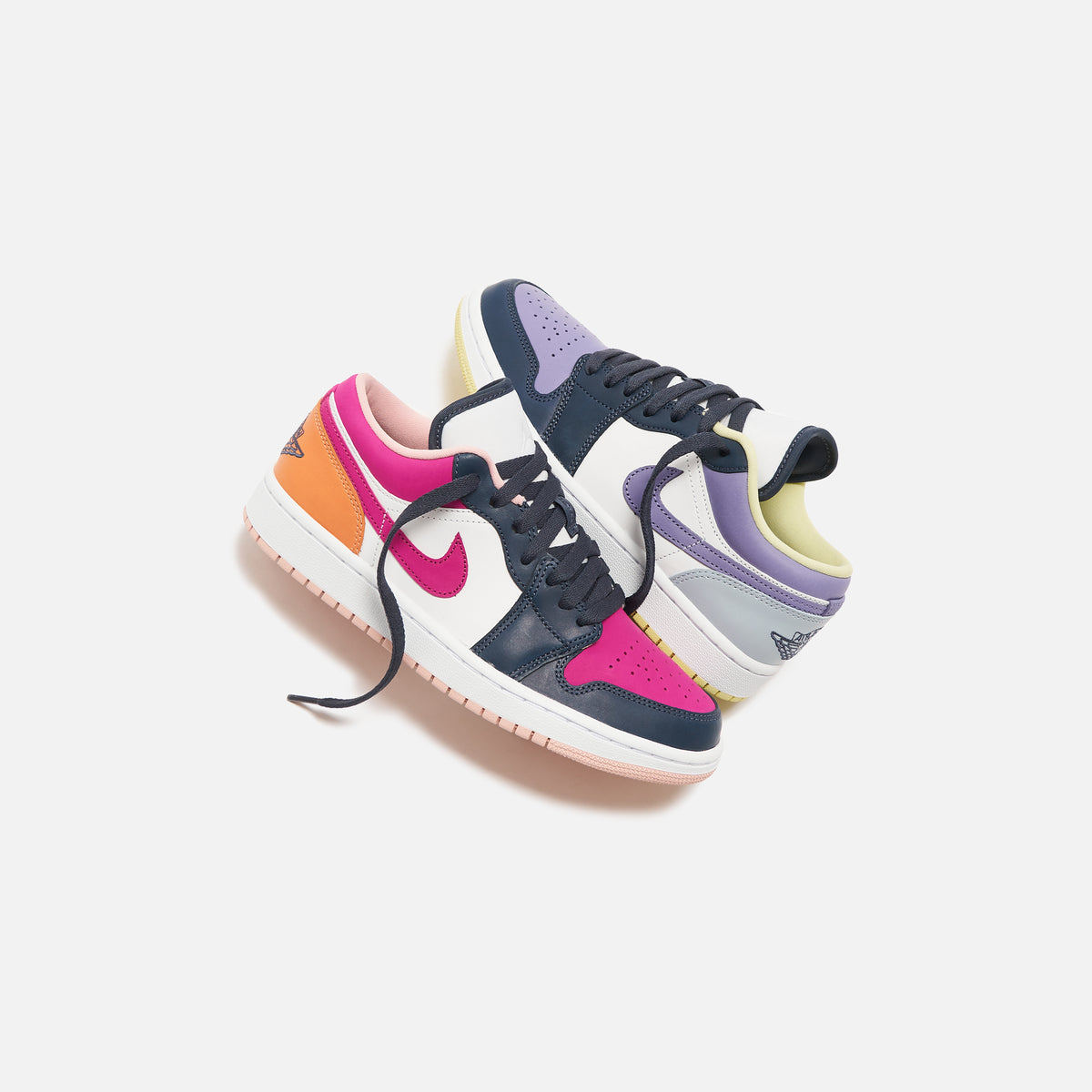 Nike WMNS Air Jordan 1 Low SE - Thunder Blue / White / Healing Orange