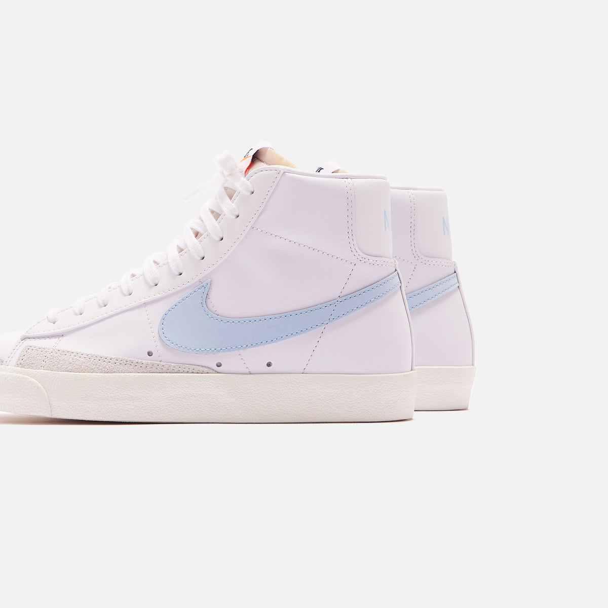 Nike Blazer Mid '77 - Vintage White / Celestine Blue / Sail