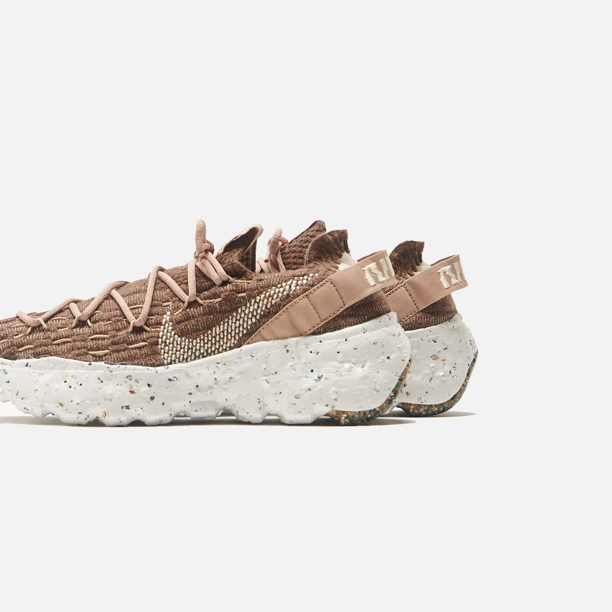 Nike Space Hippie 04 - Sand / Coconut Milk / Summit White