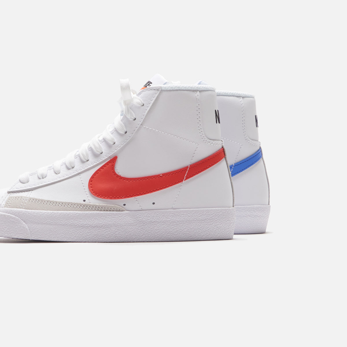 Nike Grade School Blazer Mid `77 - White / Habanero Red / Medium Blue / Black