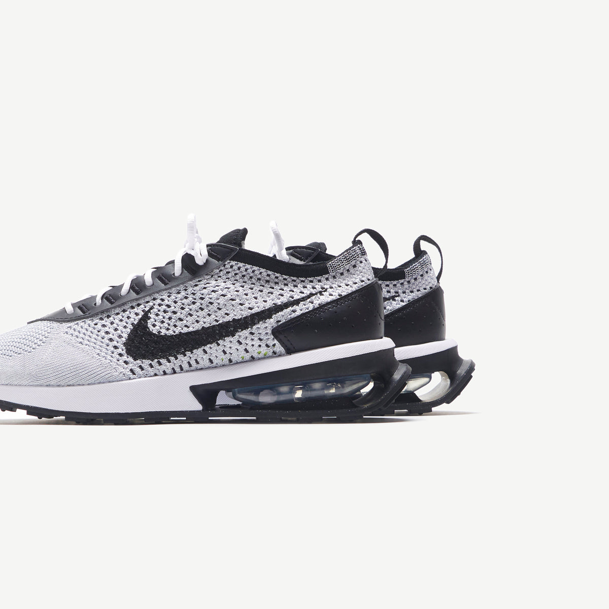 Nike Air Max Flyknit Racer - Pure Platinum / Black