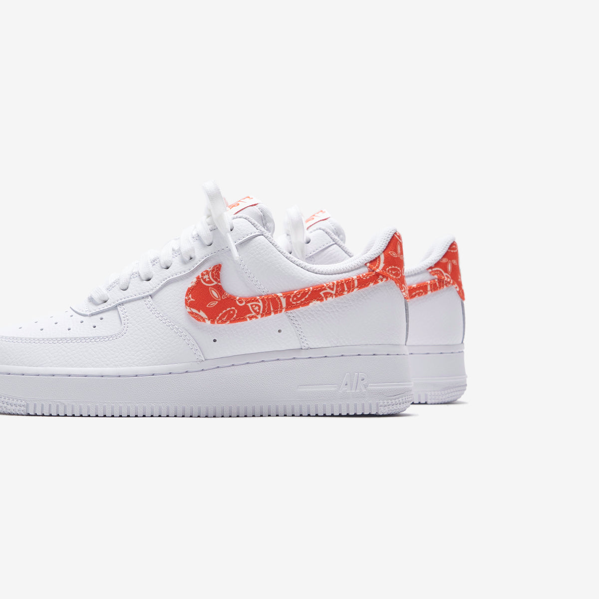 Nike WMNS Air Force 1 `07 Low - White / Rush Orange