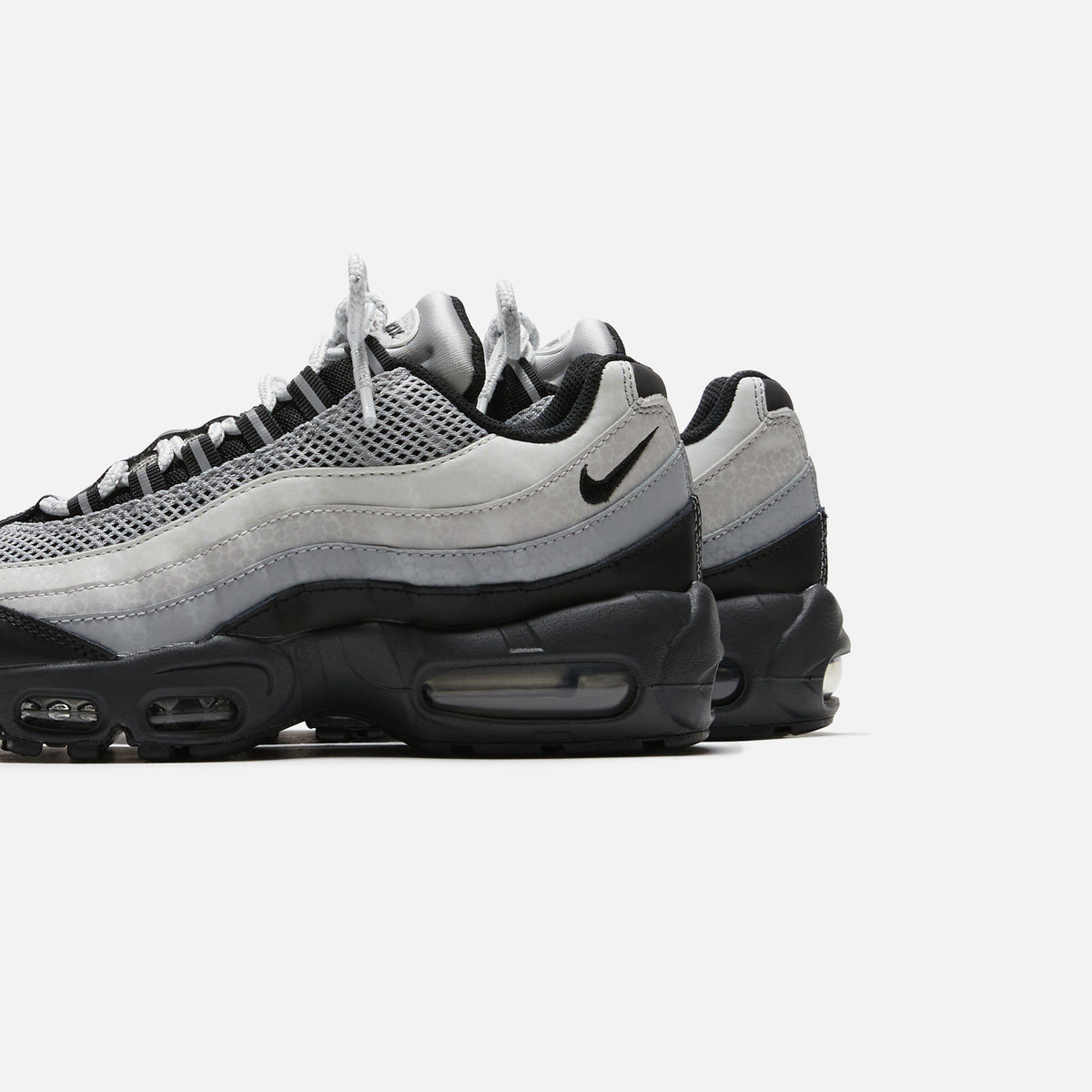 Nike WMNS Air Max 95 - Light Smoke Grey / Black-Photon Dust / Sail / Anthracite
