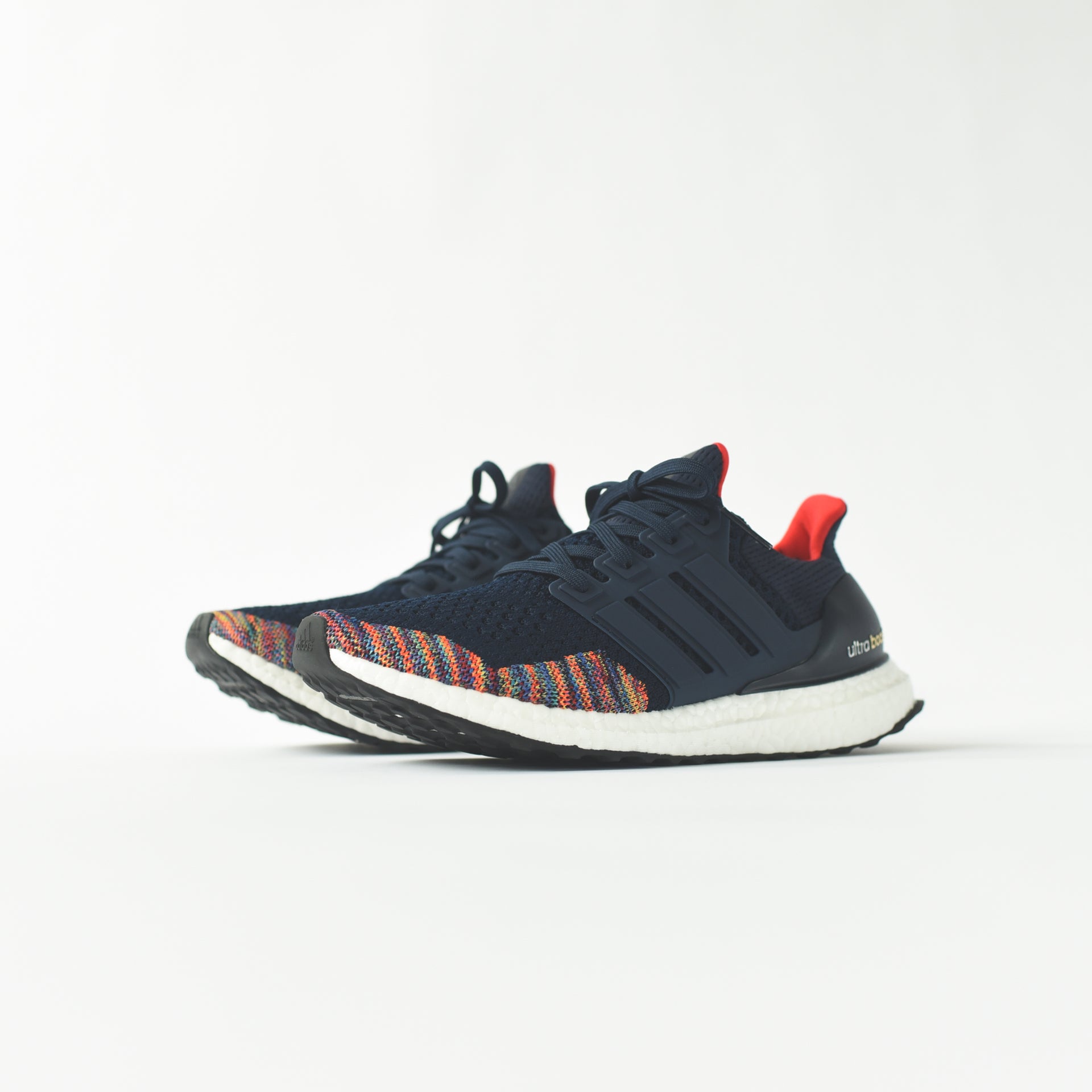 adidas Originals UltraBoost - Navy / Multitoe