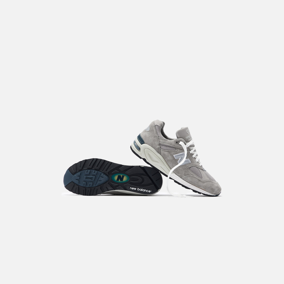 New Balance 990 v2 - Grey / Dark Grey / White