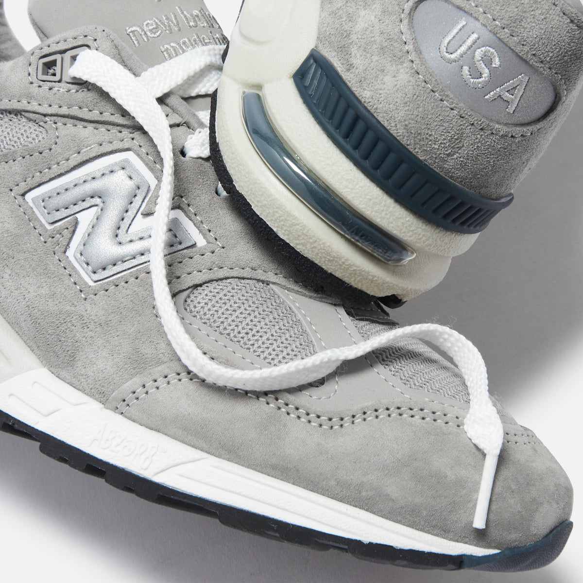 New Balance 990 v2 - Grey / Dark Grey / White