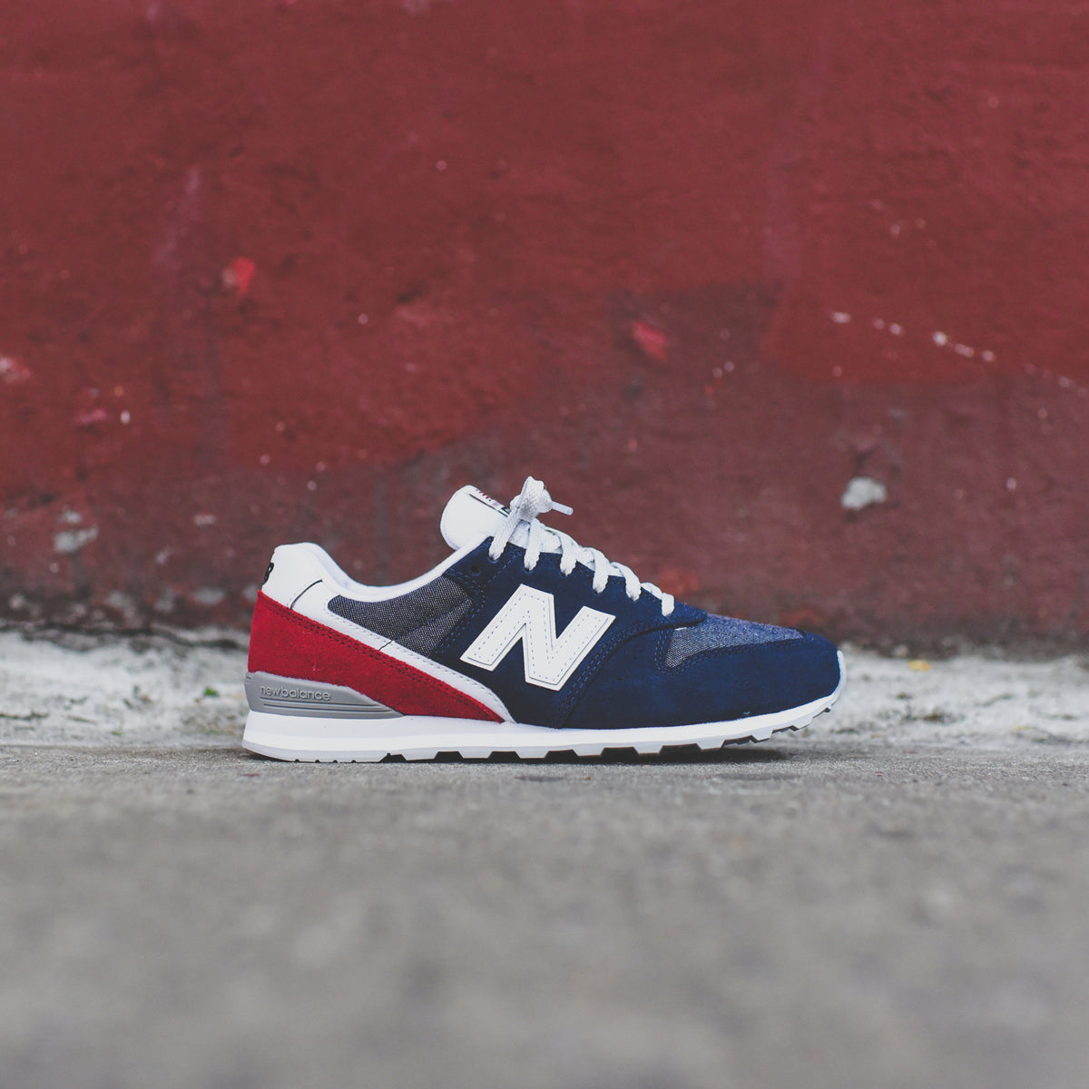 New Balance WMNS 996 - Eclipse / Scarlet