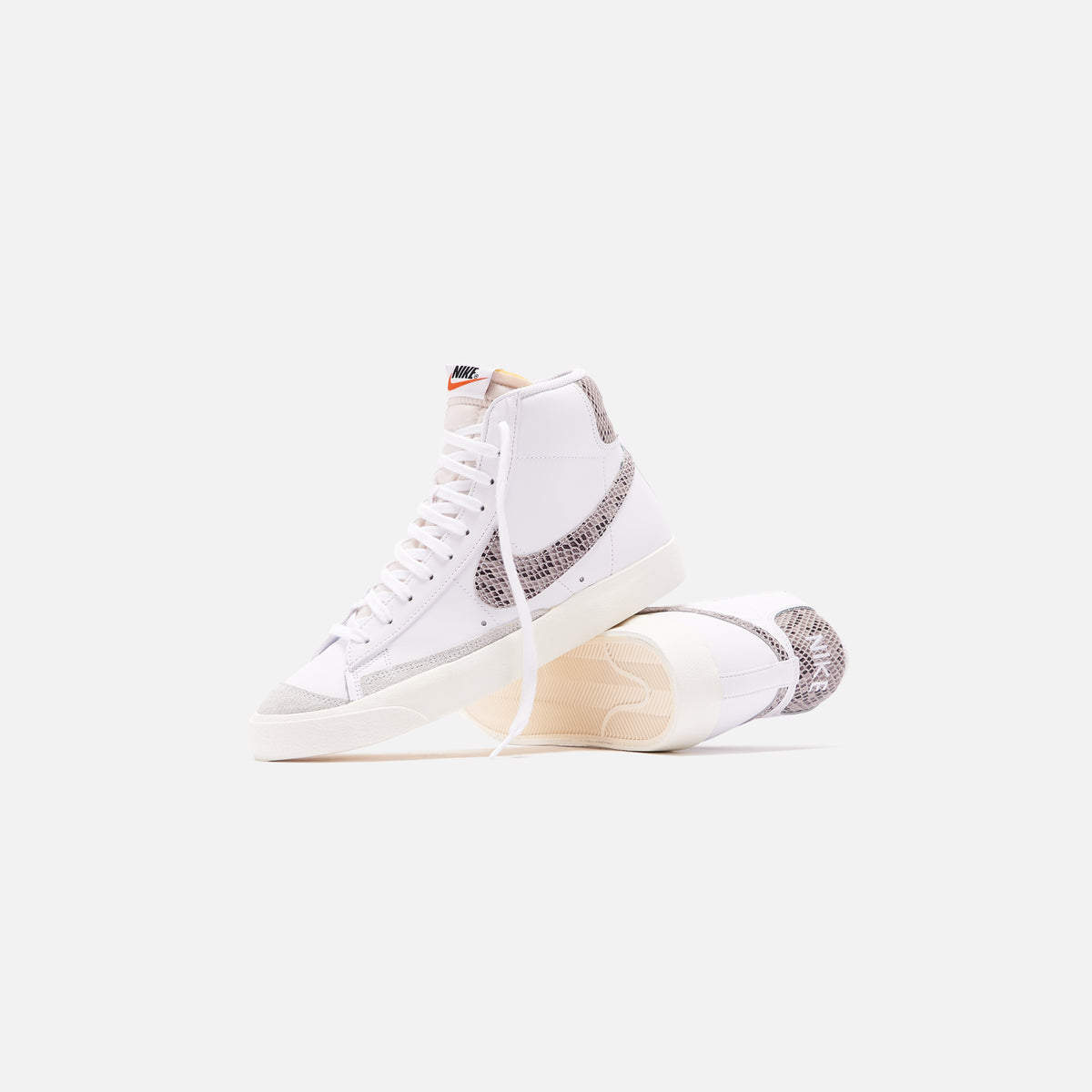 Nike Blazer Mid '77 - Vintage Reptile / White / Sail