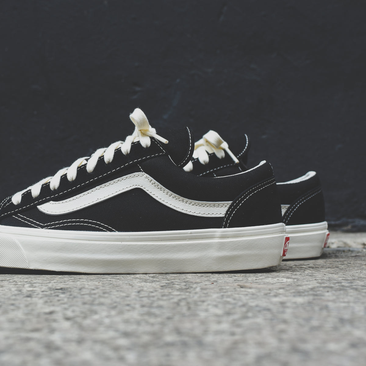 Vans OG Style 36 LX - Black / Marshmallow