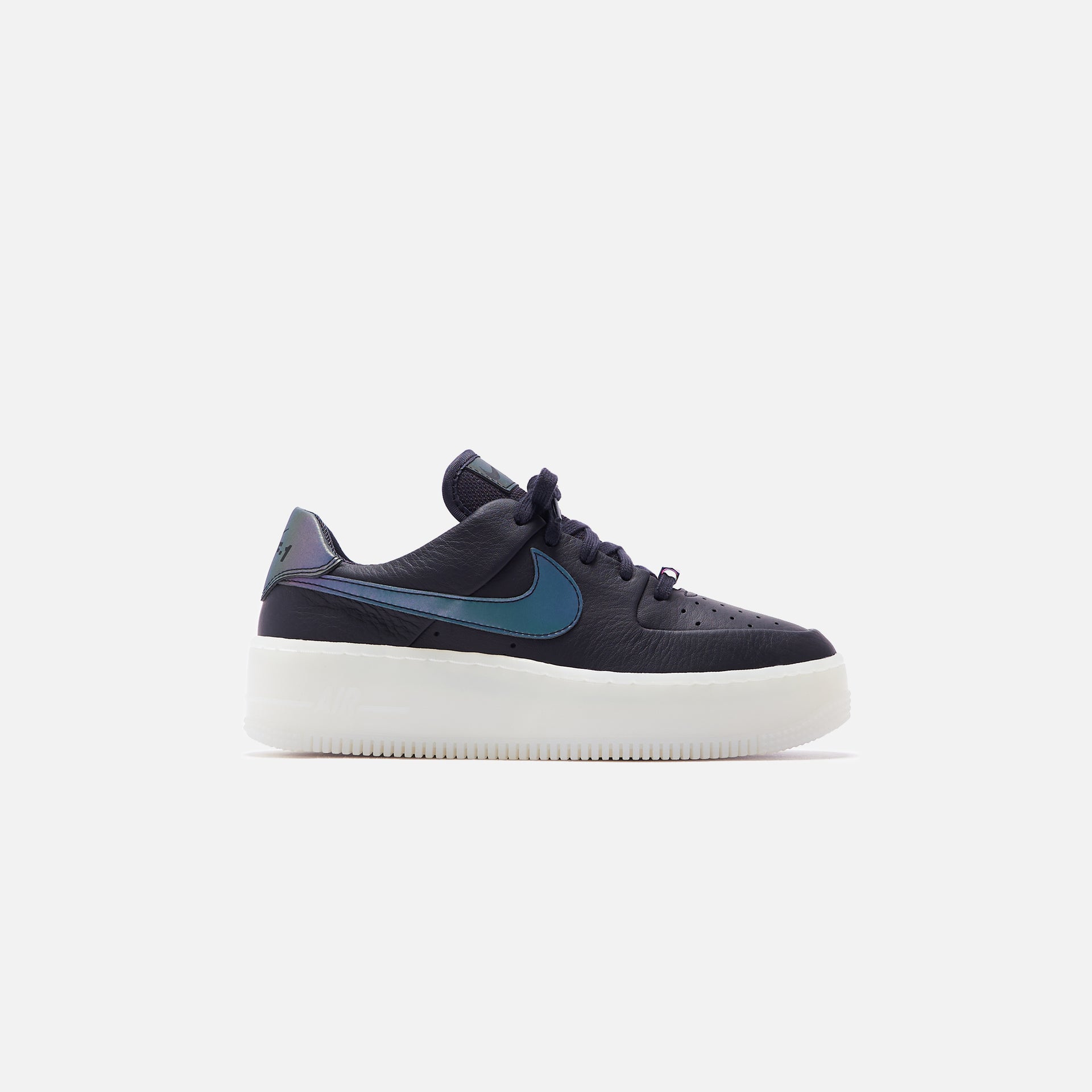 Nike WMNS Air Force 1 Sage Low LX - Oil Grey / Blank White