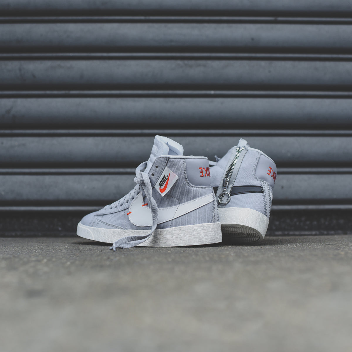 Nike WMNS Blazer Mid Rebel - Wolf Grey / Pure Platinum